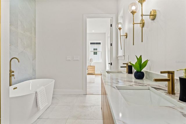 10194 HODSON PLACE, Seminole, FL 33776