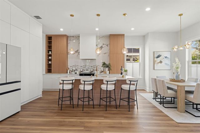 10194 HODSON PLACE, Seminole, FL 33776