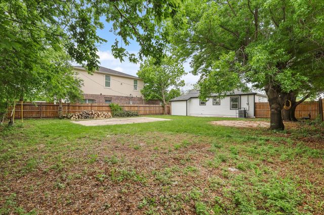 2324 36th Street, Fort Worth, TX 76106