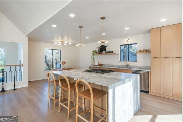 475 Ramsdale Drive, Roswell, GA 30075