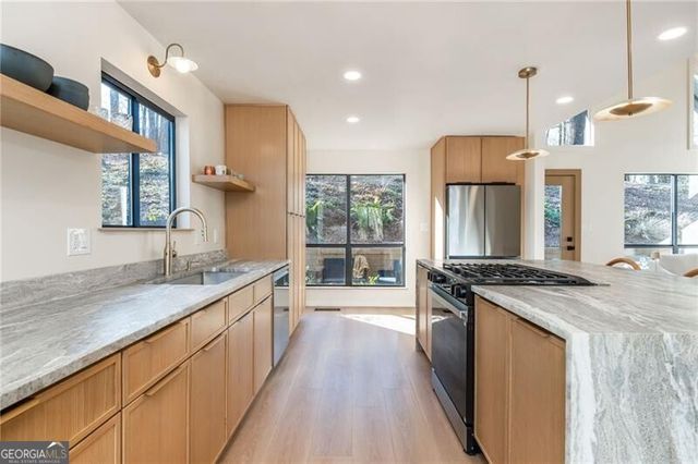 475 Ramsdale Drive, Roswell, GA 30075