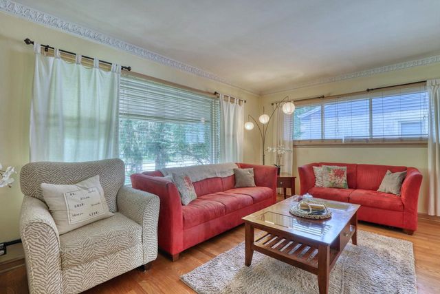 3023 N 85th STREET, Milwaukee, WI 53222