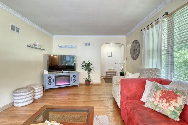 3023 N 85th STREET, Milwaukee, WI 53222