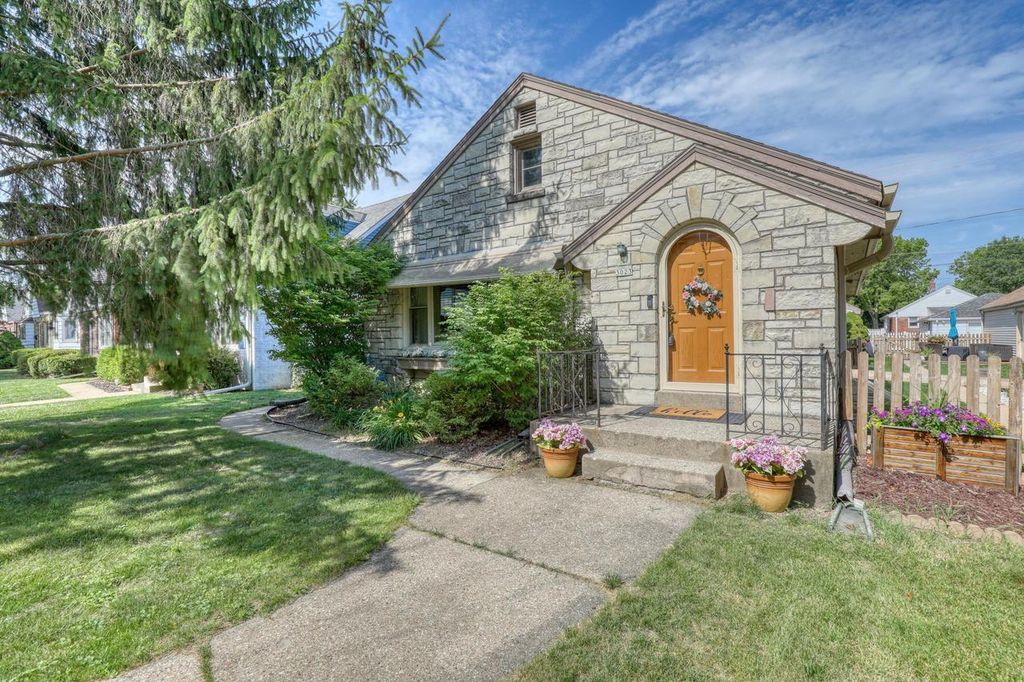 3023 N 85th STREET, Milwaukee, WI 53222