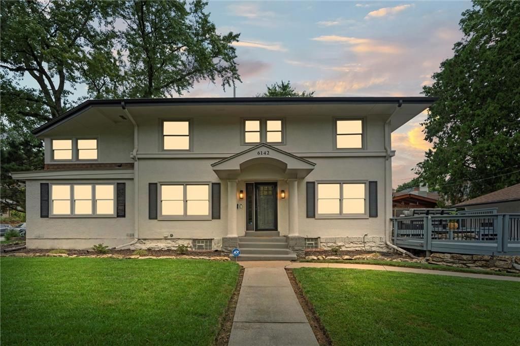 6142 Brookside Boulevard, Kansas City, MO 64113