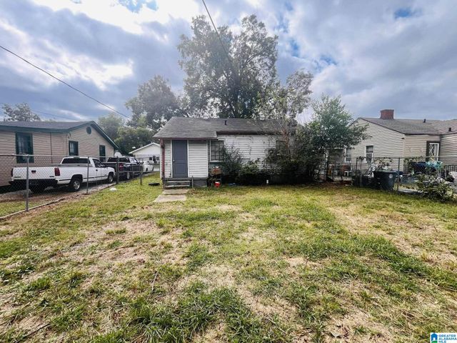 820 4TH COURT W, Birmingham, AL 35204