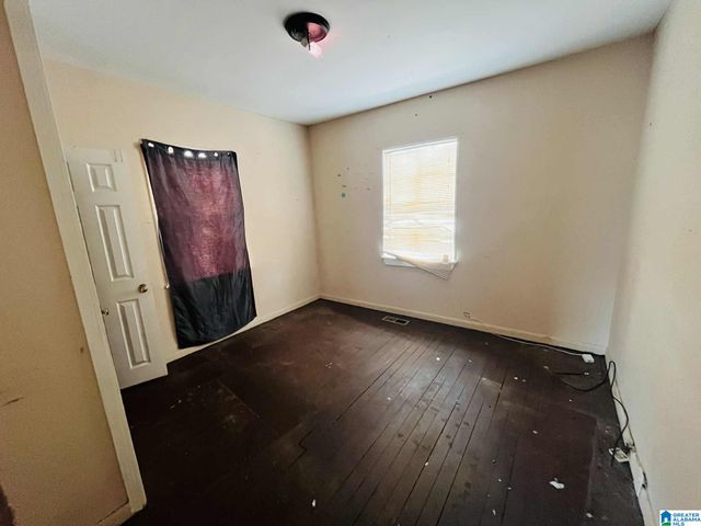 820 4TH COURT W, Birmingham, AL 35204