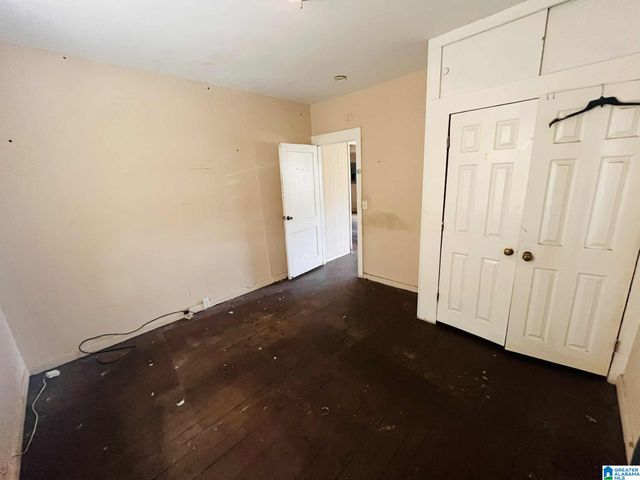 820 4TH COURT W, Birmingham, AL 35204