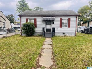 820 4TH COURT W, Birmingham, AL 35204