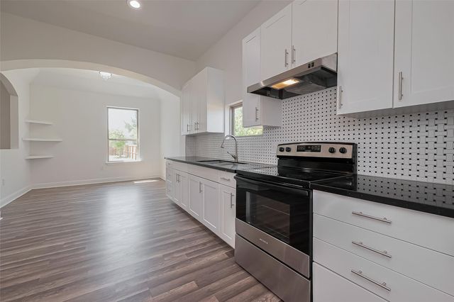 581 Road 51022, Cleveland, TX 77327