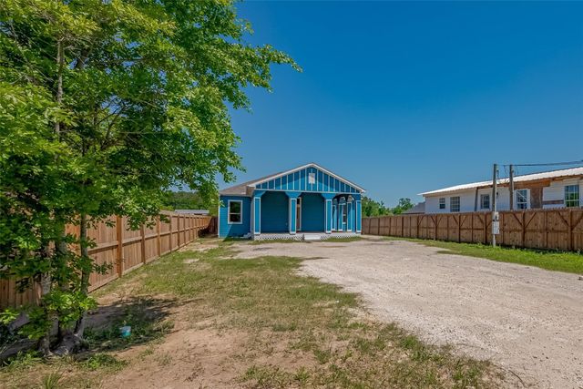 581 Road 51022, Cleveland, TX 77327