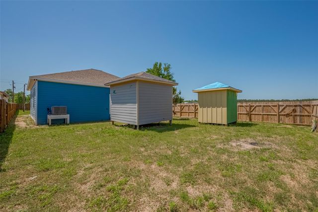 581 Road 51022, Cleveland, TX 77327