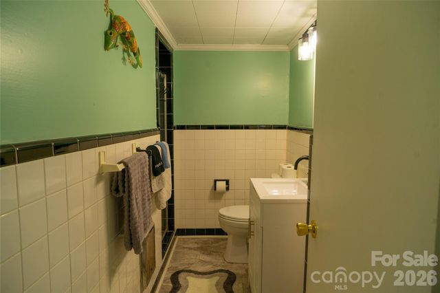 4852 Midway Sand Road, Hickory, NC 28601
