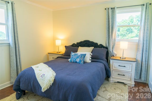 4852 Midway Sand Road, Hickory, NC 28601