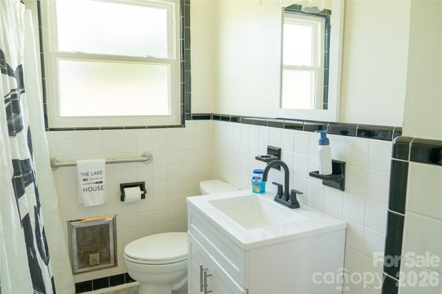 4852 Midway Sand Road, Hickory, NC 28601