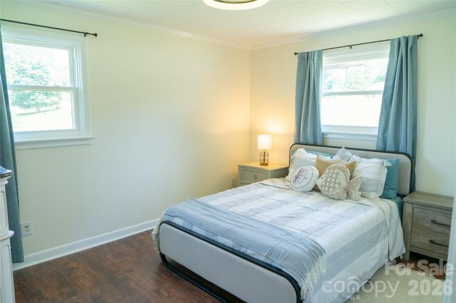 4852 Midway Sand Road, Hickory, NC 28601