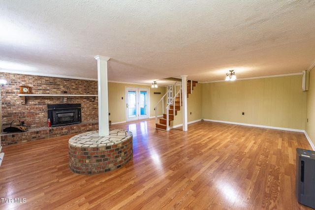 394 Elm Street, Gate City, VA 24251