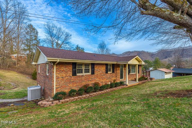 394 Elm Street, Gate City, VA 24251