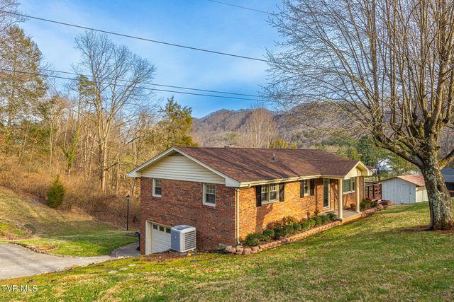 394 Elm Street, Gate City, VA 24251