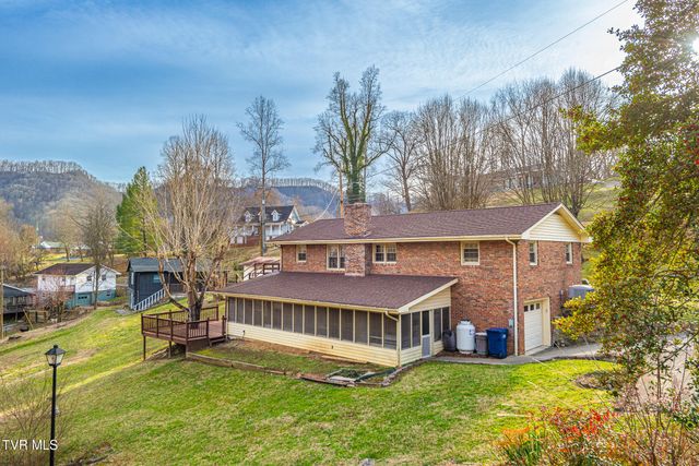 394 Elm Street, Gate City, VA 24251
