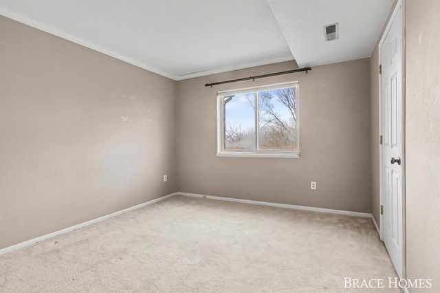 3336 Devonwood Hills NE E, Grand Rapids, MI 49525