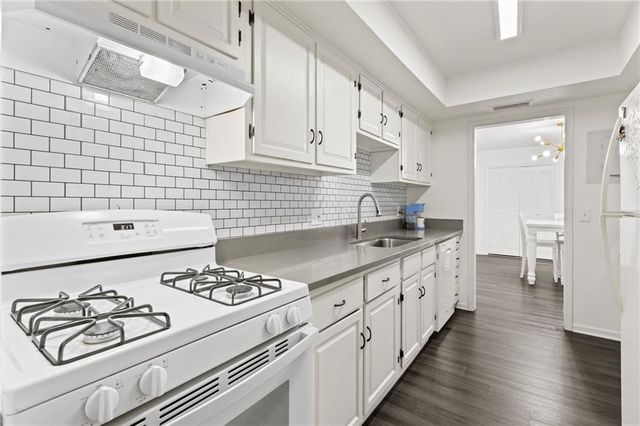 6851 Roswell Road K24, Sandy Springs, GA 30328