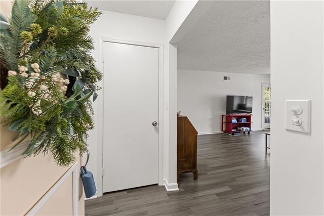6851 Roswell Road K24, Sandy Springs, GA 30328