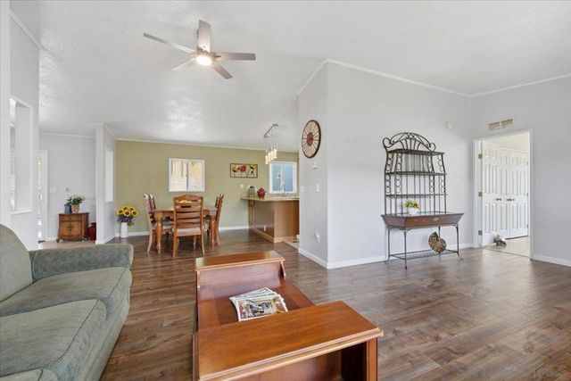 15935 Spring Oaks Rd 57, El Cajon, CA 92021