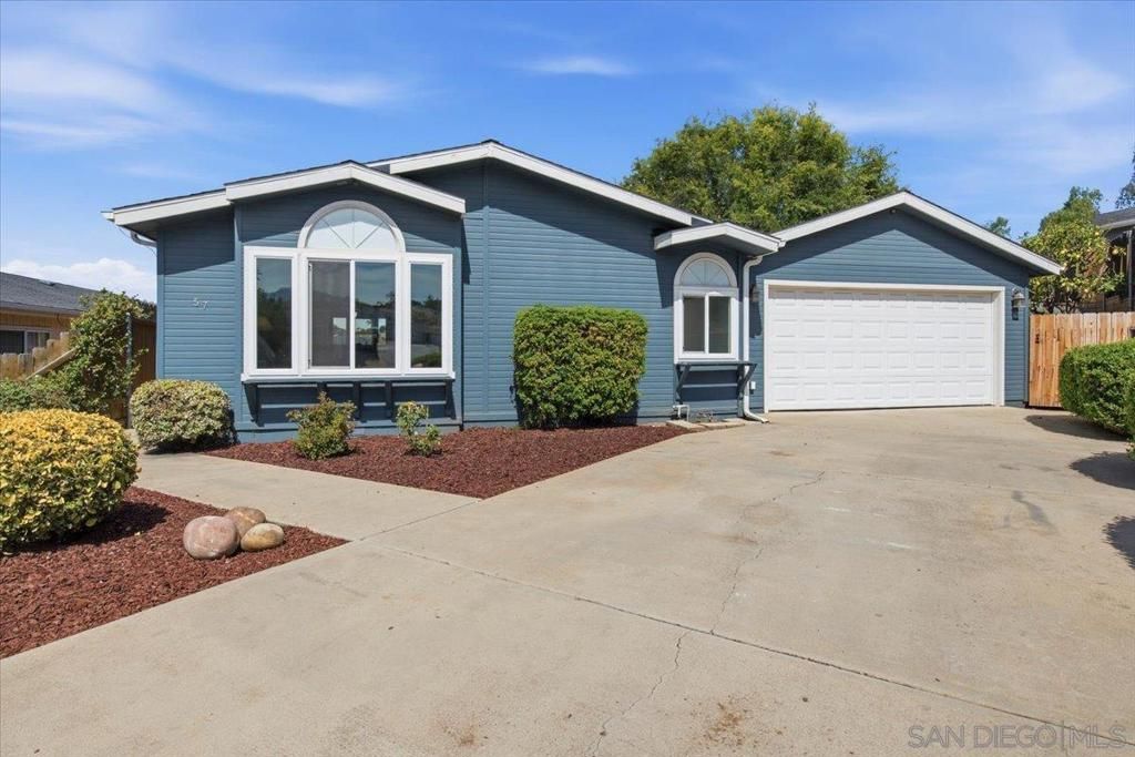 Image 1 of property listing at 15935 Spring Oaks Rd 57, El Cajon, CA 92021