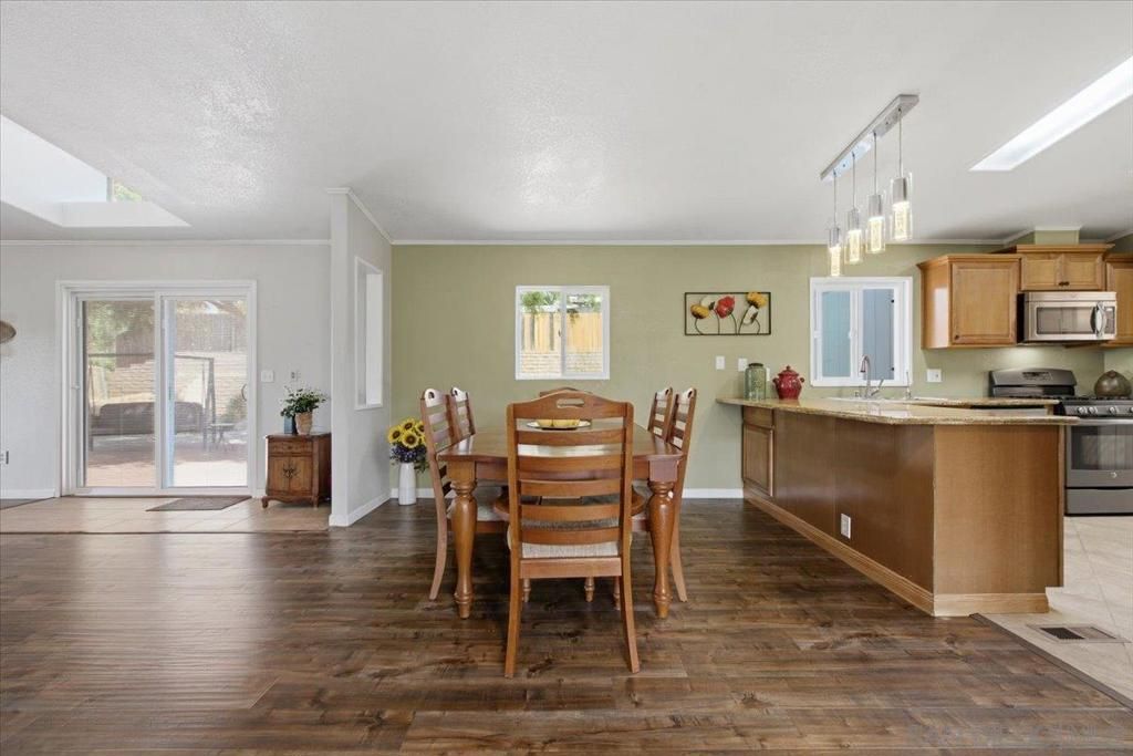 Image 10 of property listing at 15935 Spring Oaks Rd 57, El Cajon, CA 92021