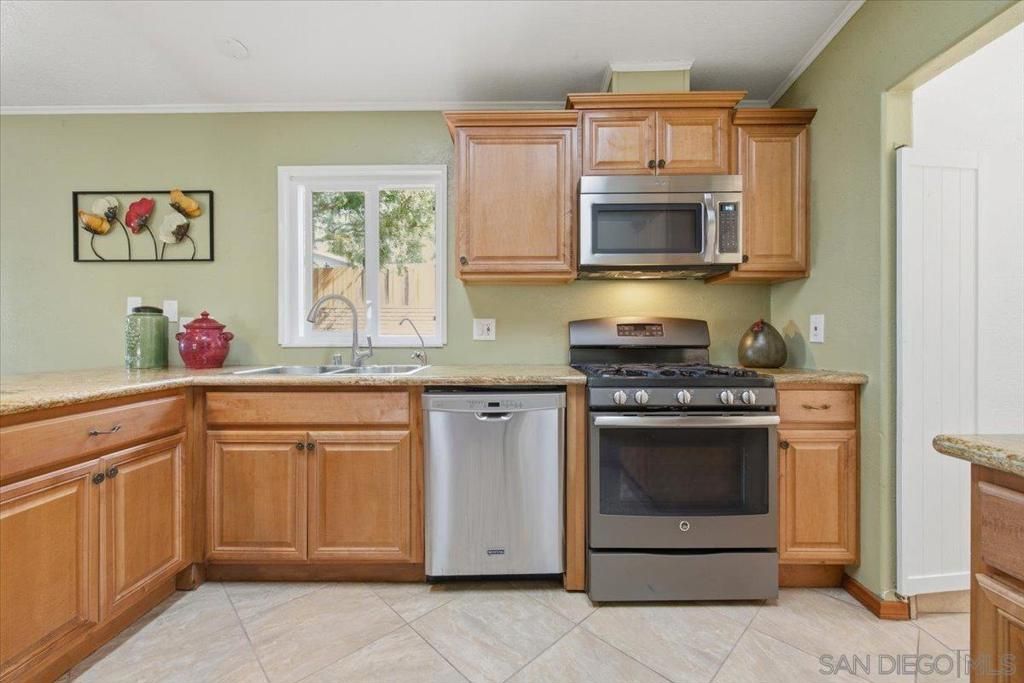 Image 13 of property listing at 15935 Spring Oaks Rd 57, El Cajon, CA 92021