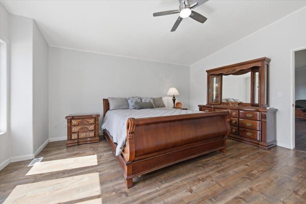 Image 19 of property listing at 15935 Spring Oaks Rd 57, El Cajon, CA 92021