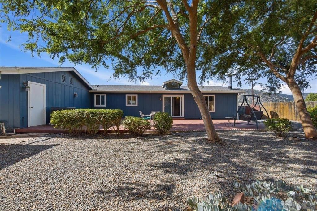 Image 3 of property listing at 15935 Spring Oaks Rd 57, El Cajon, CA 92021