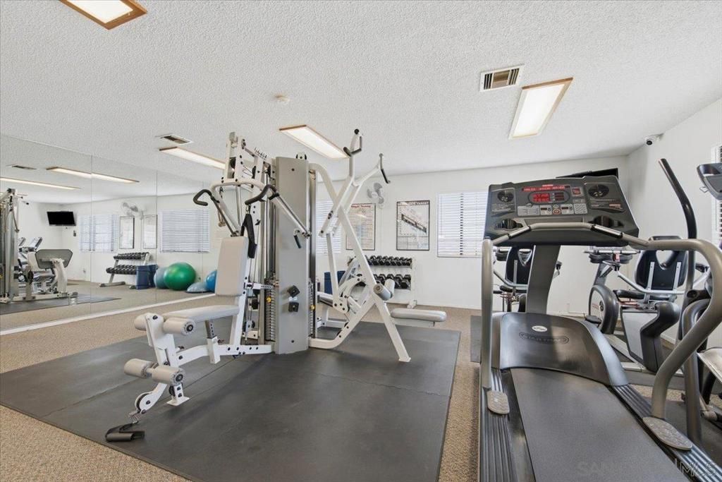 Image 30 of property listing at 15935 Spring Oaks Rd 57, El Cajon, CA 92021