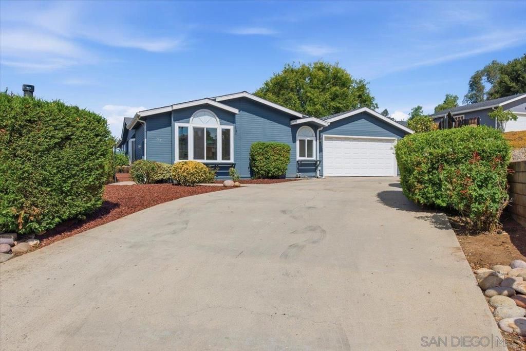 Image 35 of property listing at 15935 Spring Oaks Rd 57, El Cajon, CA 92021