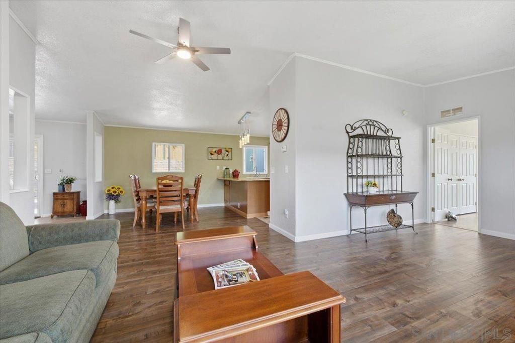 Image 8 of property listing at 15935 Spring Oaks Rd 57, El Cajon, CA 92021