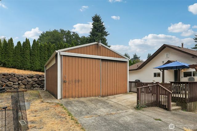 16804 SE 128th Street, Renton, WA 98059