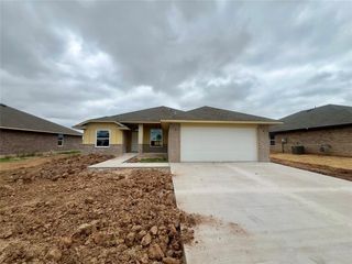 1012 SE 16th Terrace, Newcastle, OK 73065