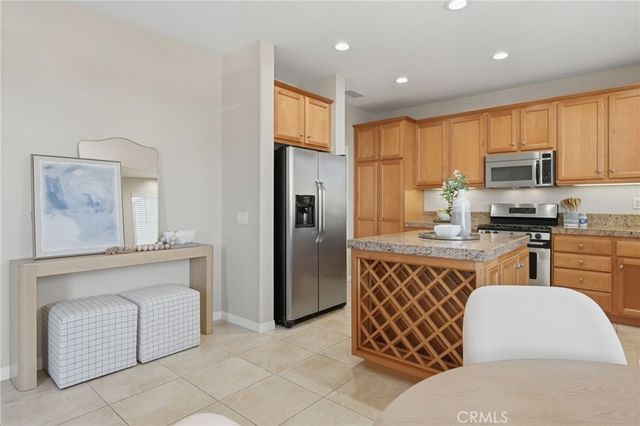2724 17th Street, Huntington Beach, CA 92648