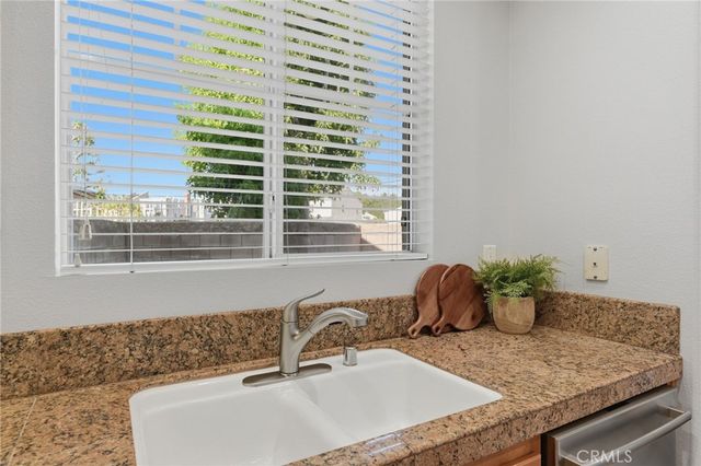 2724 17th Street, Huntington Beach, CA 92648