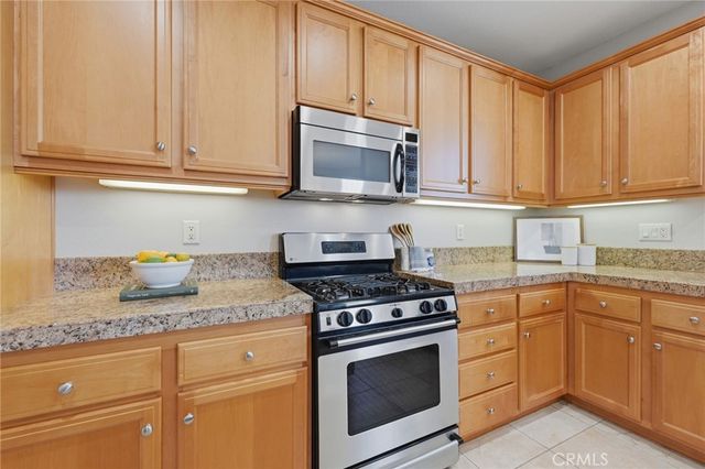 2724 17th Street, Huntington Beach, CA 92648