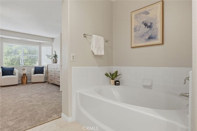 2724 17th Street, Huntington Beach, CA 92648