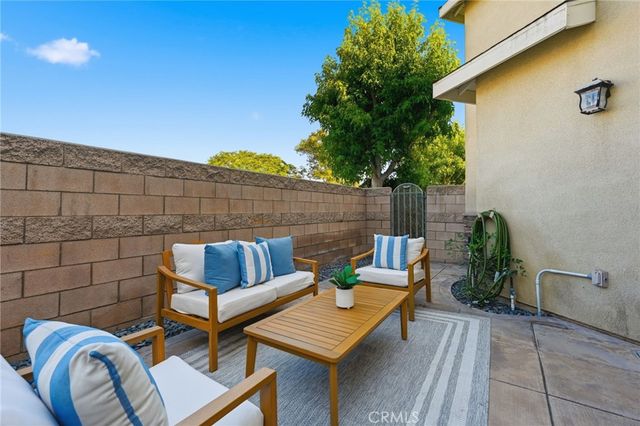 2724 17th Street, Huntington Beach, CA 92648