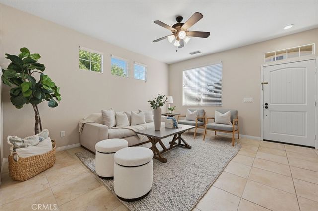 2724 17th Street, Huntington Beach, CA 92648