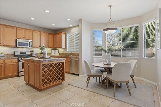 2724 17th Street, Huntington Beach, CA 92648