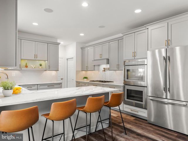 806 SHADEBRUSH RDG, West Chester, PA 19382