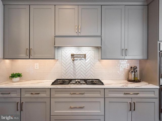 806 SHADEBRUSH RDG, West Chester, PA 19382