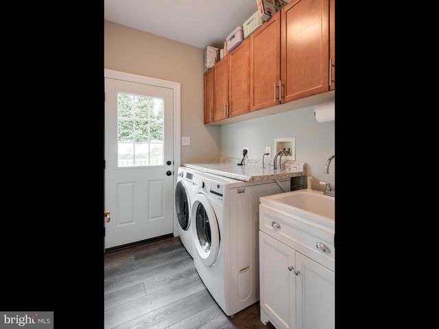 806 SHADEBRUSH RDG, West Chester, PA 19382