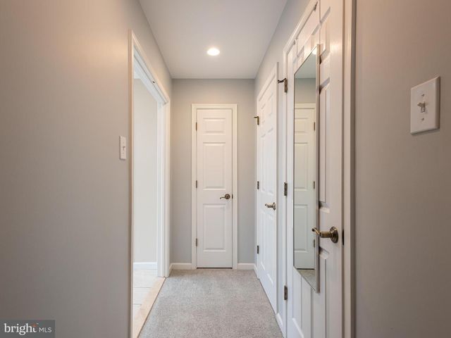 806 SHADEBRUSH RDG, West Chester, PA 19382