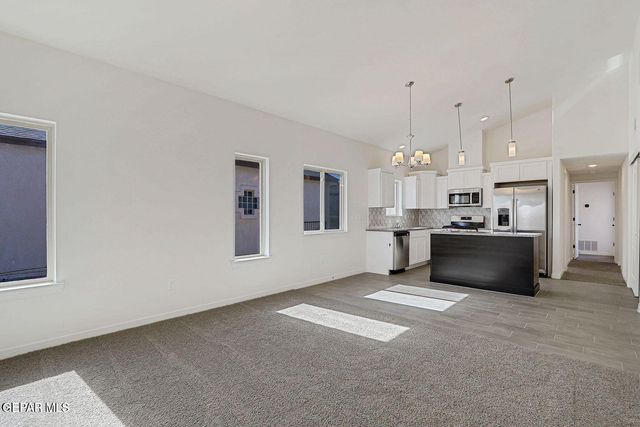 14304 Chris Zingo Lane, El Paso, TX 79928